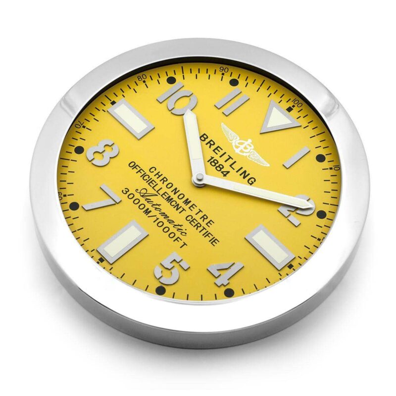 Breitling Avenger BR07
