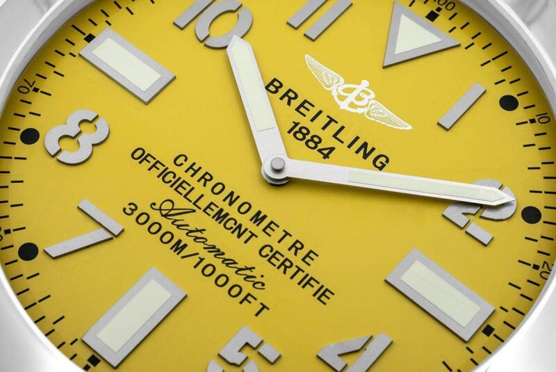 Breitling Avenger BR07