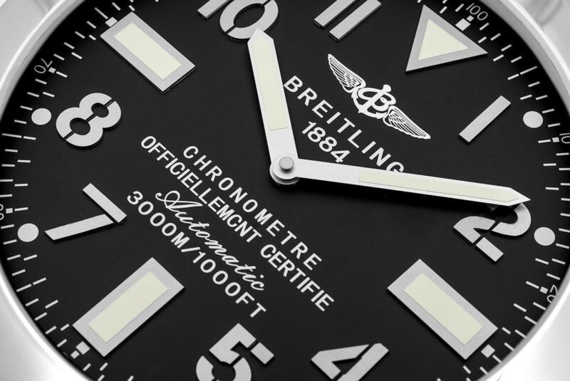 Breitling Avenger BR04