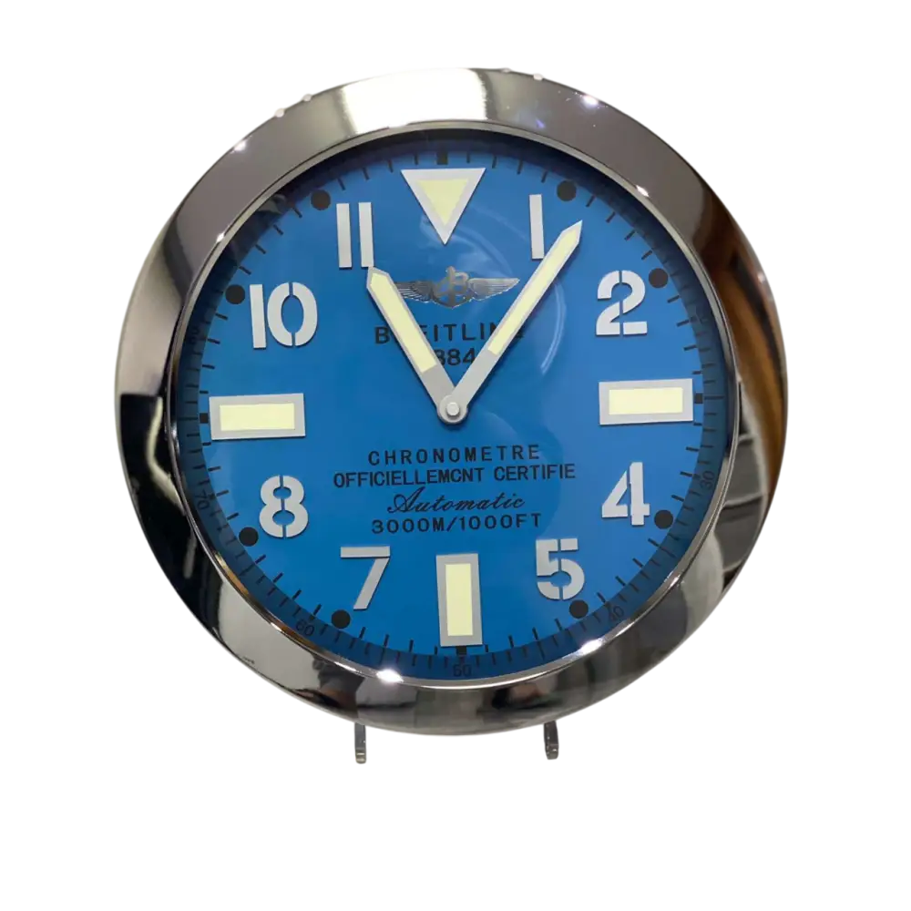 Horloge Murale de Luxe Breitling pour Passionnés d'Aviation et d'Horlogerie