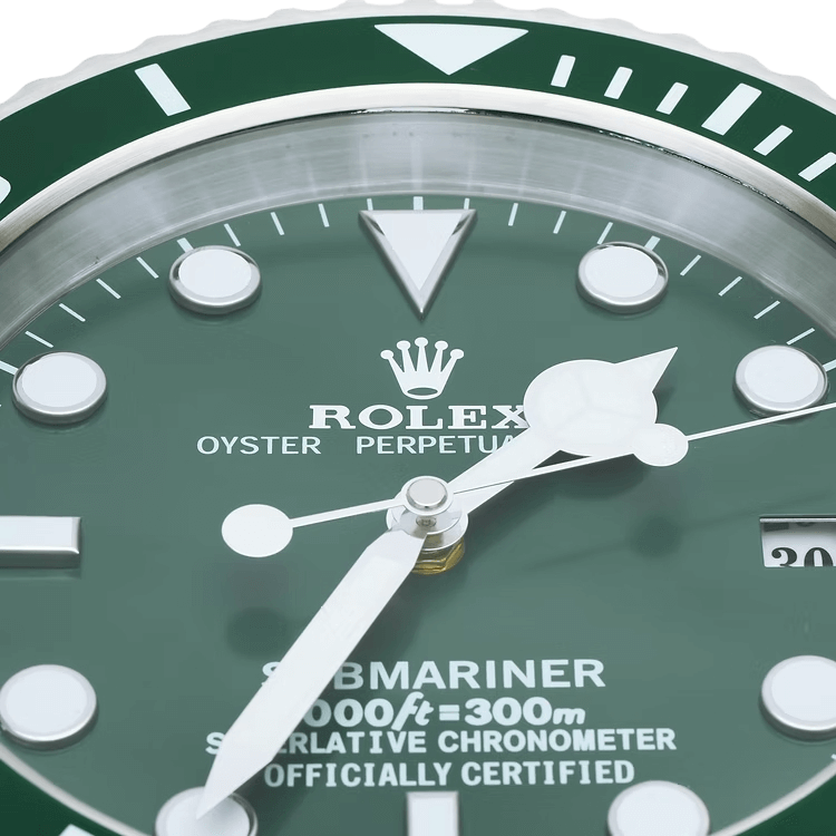 Table clock Rolex Submariner Verte 🌊 - The essence of diving, decorative version