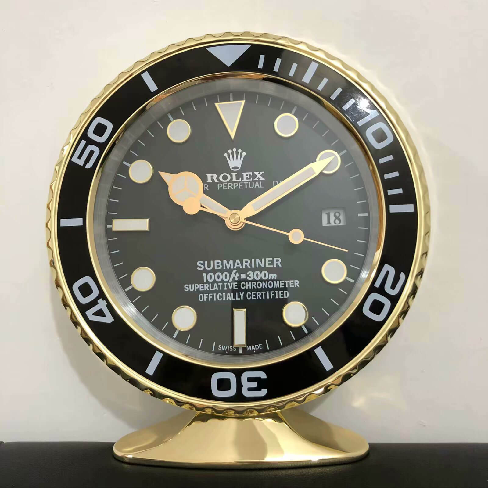 Submariner Table Clock - Gold Black