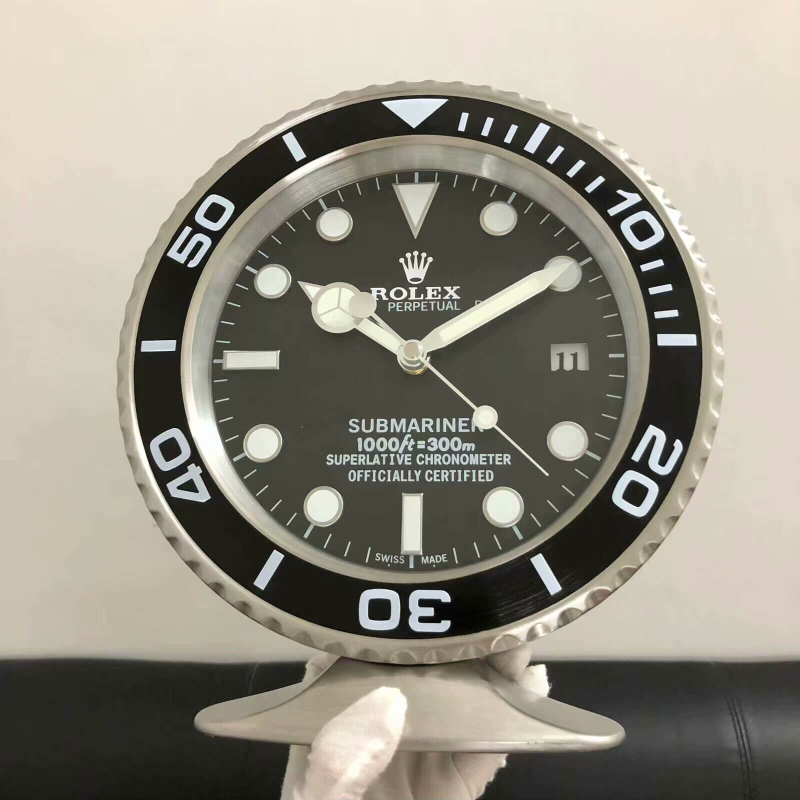 Submariner Table Clock - Black