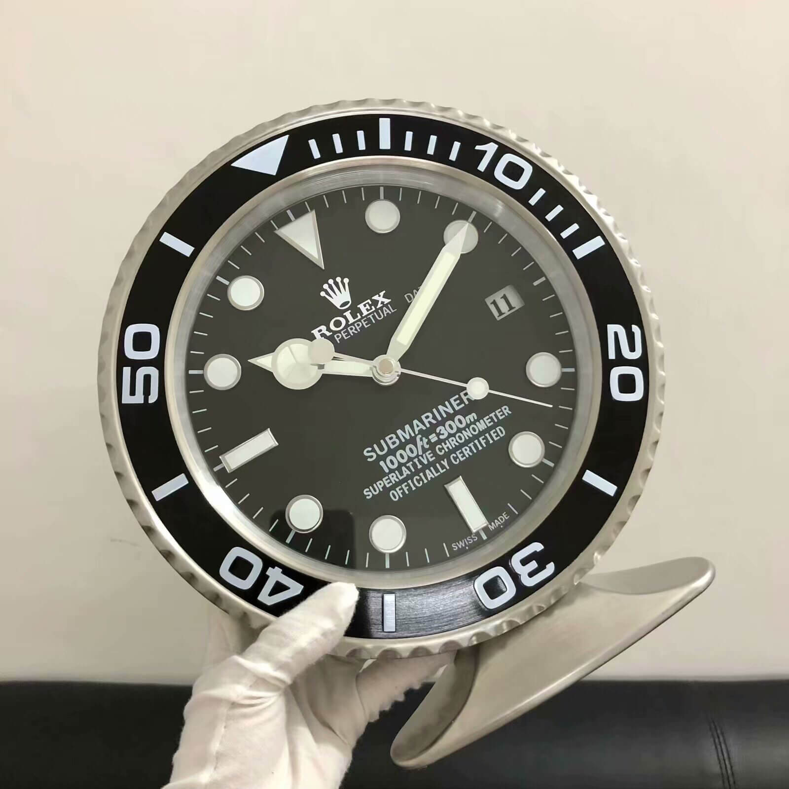 Submariner Table Clock - Black