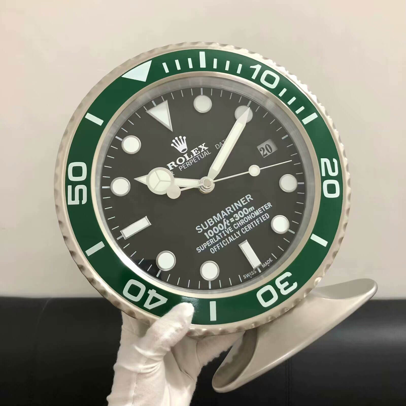 Submariner Table Clock - Green Black