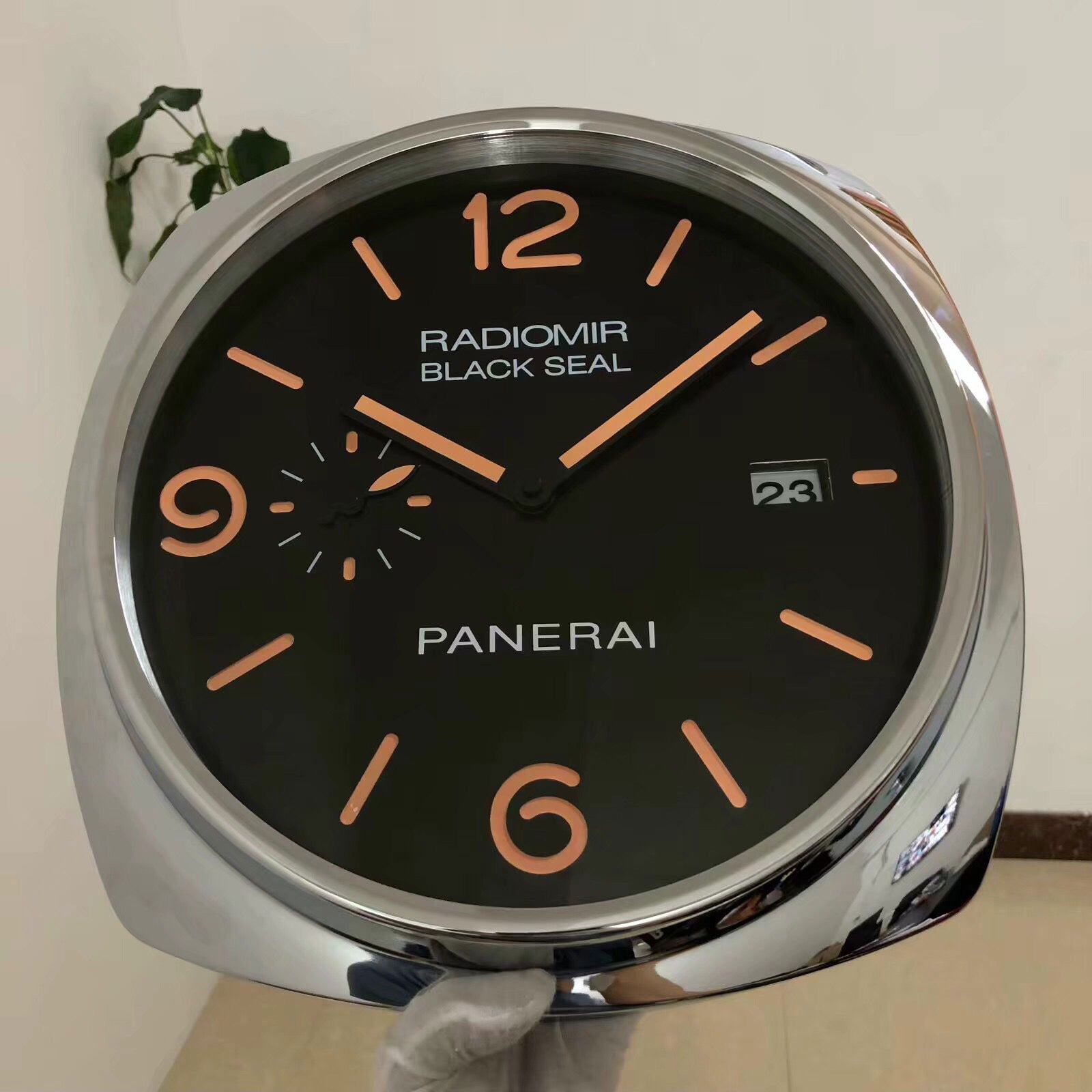 Radiomir wall clock